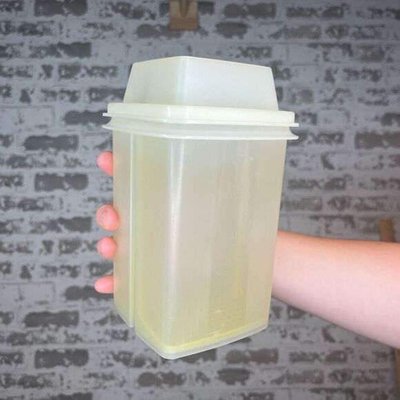 Tupperware | vintage pickle container plastic - Picture 1 of 6
